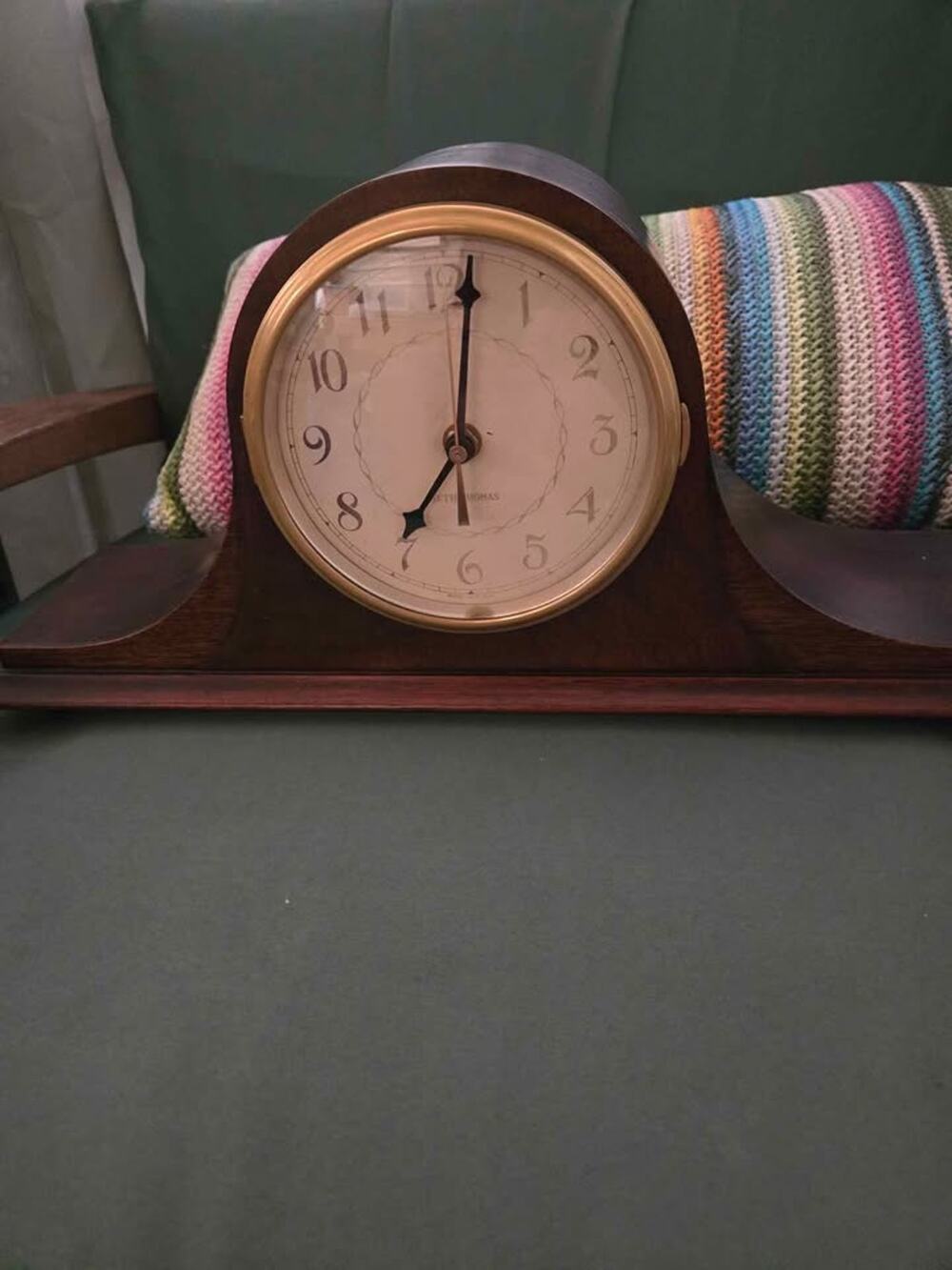 Seth Thomas Chiming Dark Wood Mantle Clock 18"